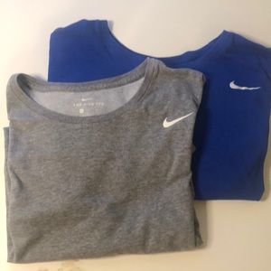 Men's The Nike Tee T-Shirt - 2XL - 2 shirts